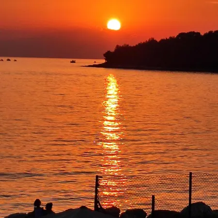 Sunset 公寓